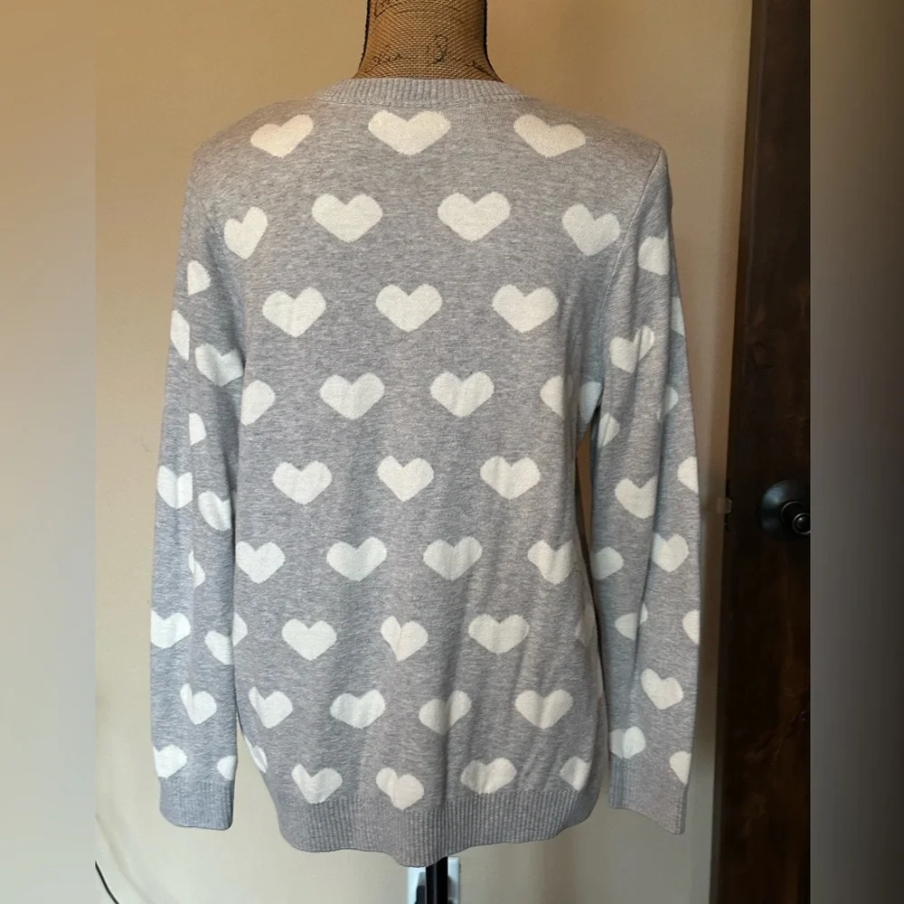 Cute petite heart sweater-never worn! - Picture 2 of 2